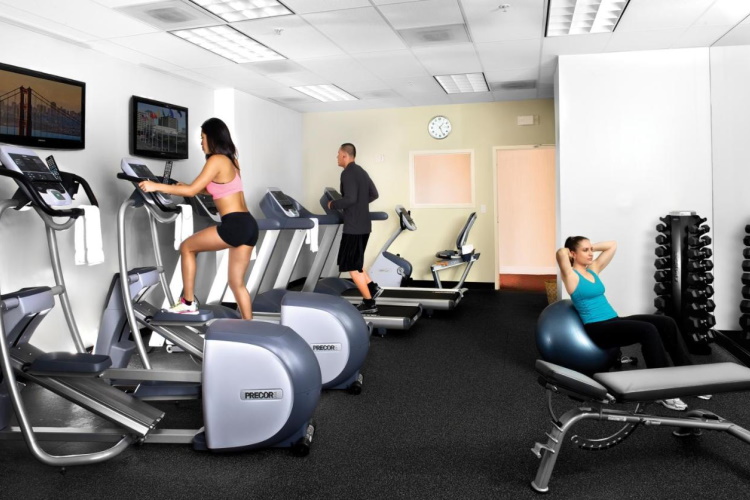 handlery union square hotel fitness.jpg