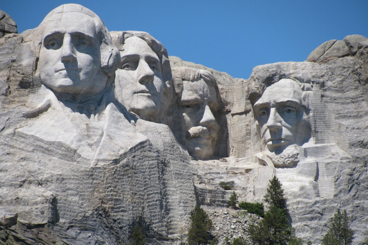 mount rushmore mount-rushmore-1519880_1280.jpg