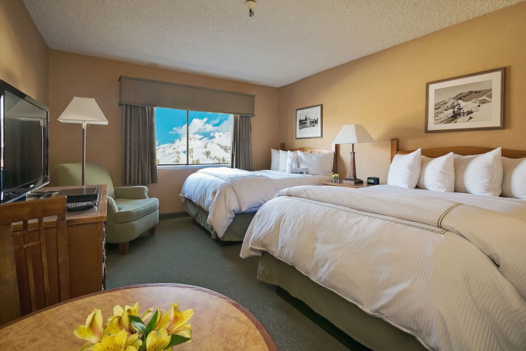 mammoth mountain inn 2 bedden.jpg