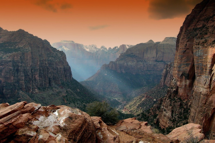 zion mountains-139012_1280.jpg