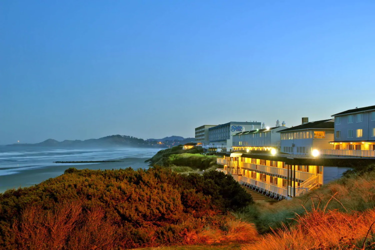 shilo inn oceanfront newport buitenkant.jpg