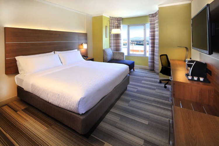 holiday inn express fishermans wharf kamer 1 bed.jpg