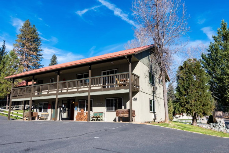 yosemite westgate lodge kamer buitenkant.jpg