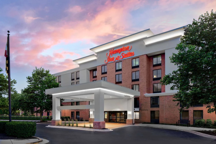 hampton inn and suites annapolis voorkant.jpg