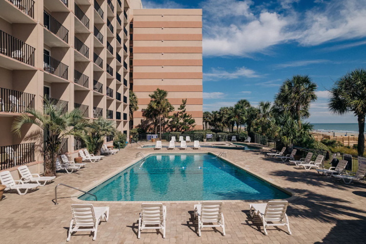 sandcastle oceanfront resort at the pavilion zwembad.jpg