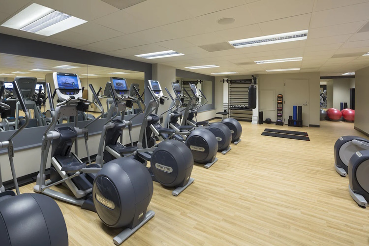 hilton san francisco union square gym.jpg