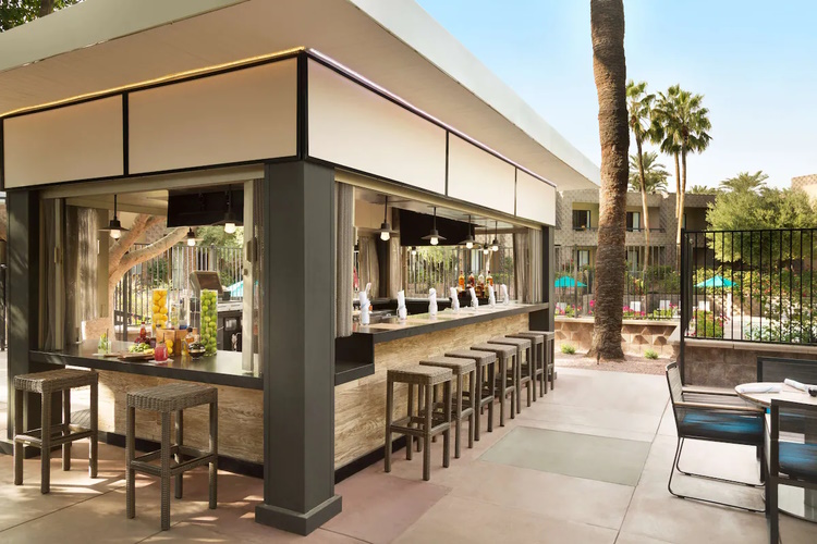 doubletree resort by hilton hotel paradise valley - scottsdale buitenbar.jpg