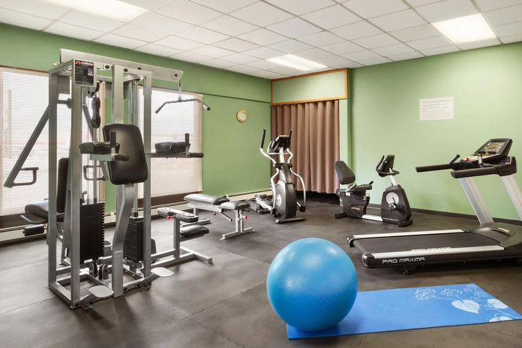 quality inn suites whitehorse fitness.jpg