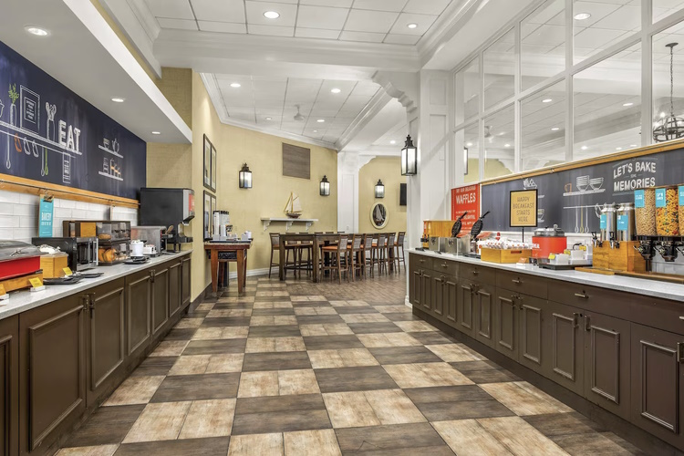 hampton inn boston natick ontbijt.jpg