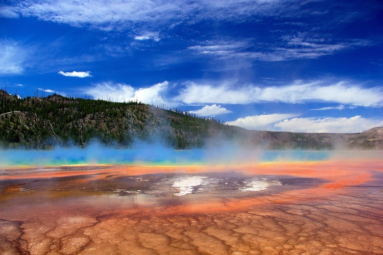 yellowstone national park vapors over grand prismatic spring.webp