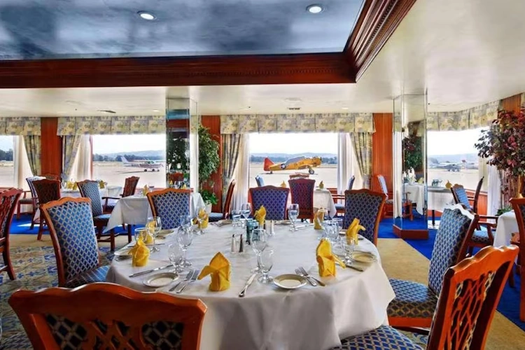 radisson santa maria restaurant.webp