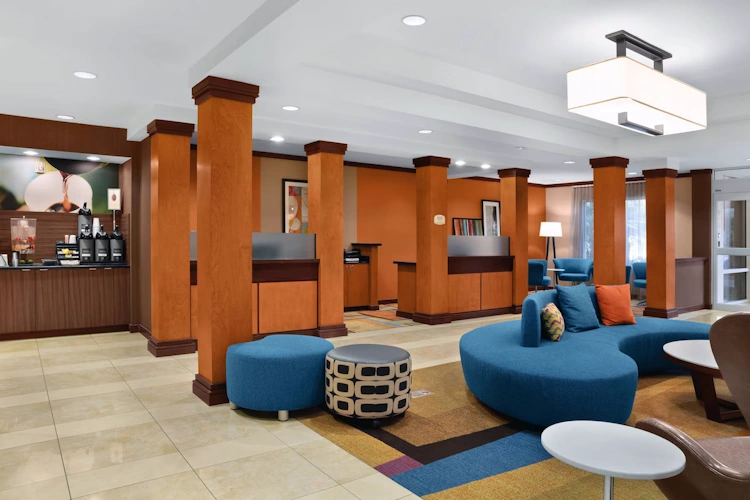 fairfield inn & suites by marriott st. augustine i-95 - lobby.webp