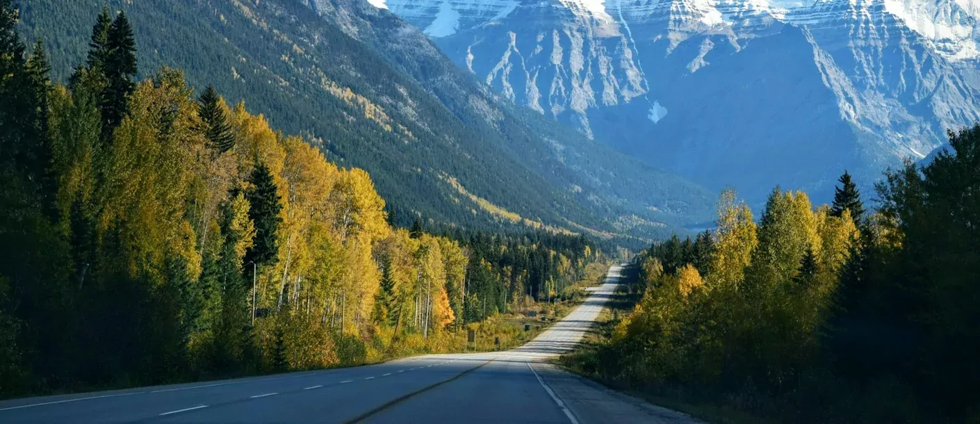 mount robson canada.webp