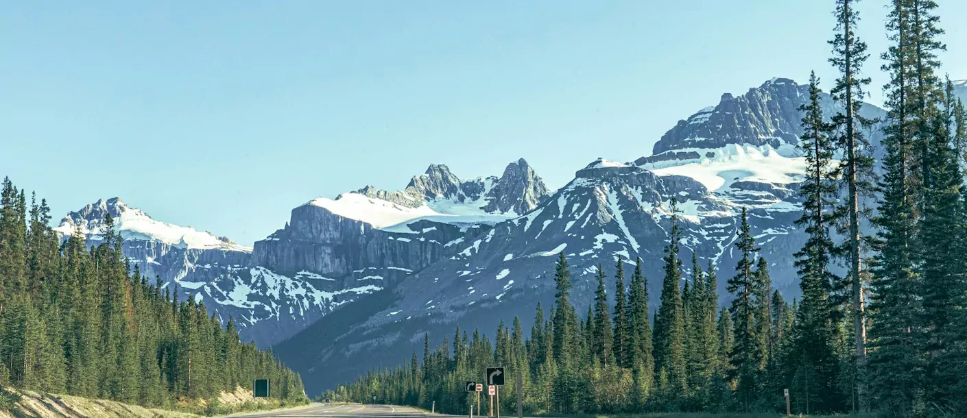 columbia icefield weg route autoreis canada.webp