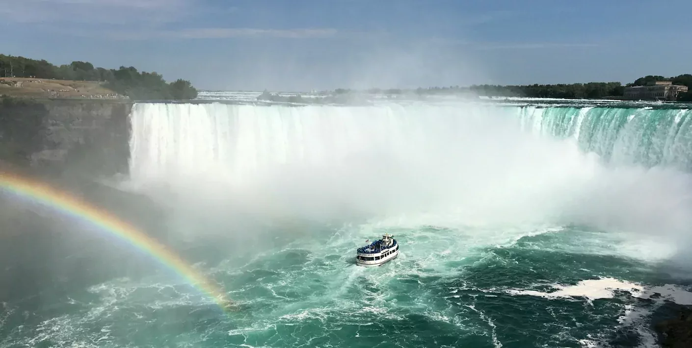 niagara falls canada boot tour excursie waterval.webp