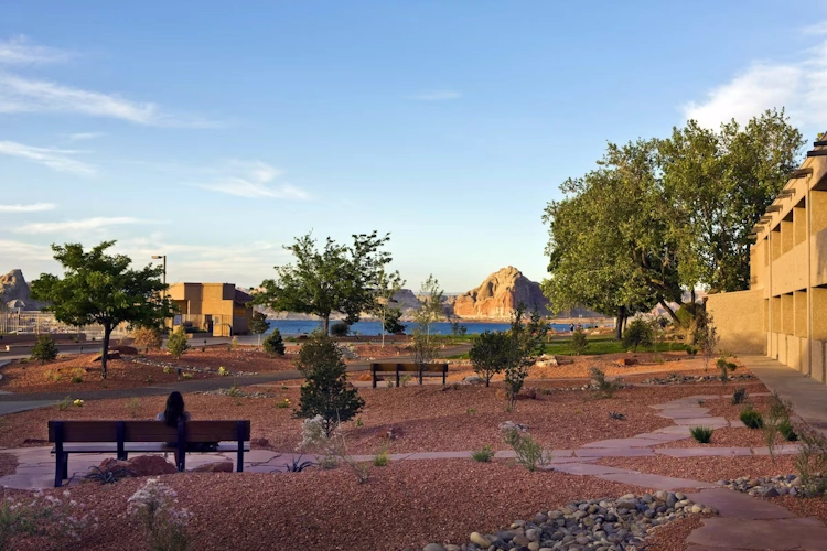 lake powell resort - exterieur ii.webp