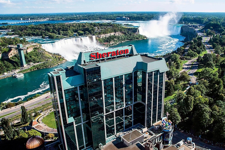 sheraton fallsview hotel - exterieur.webp