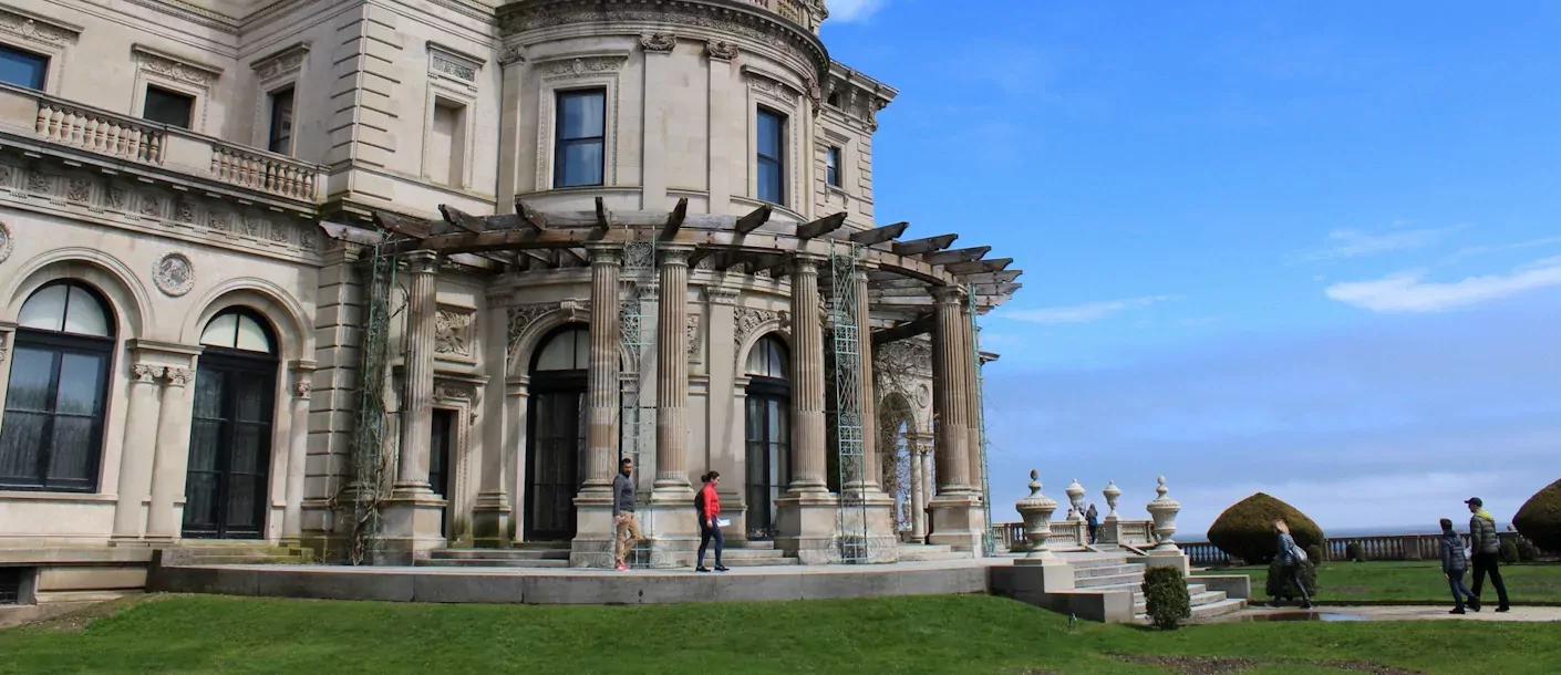 newport-mansion.webp