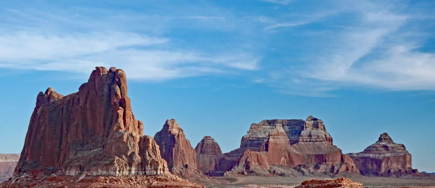 lake-powell.webp