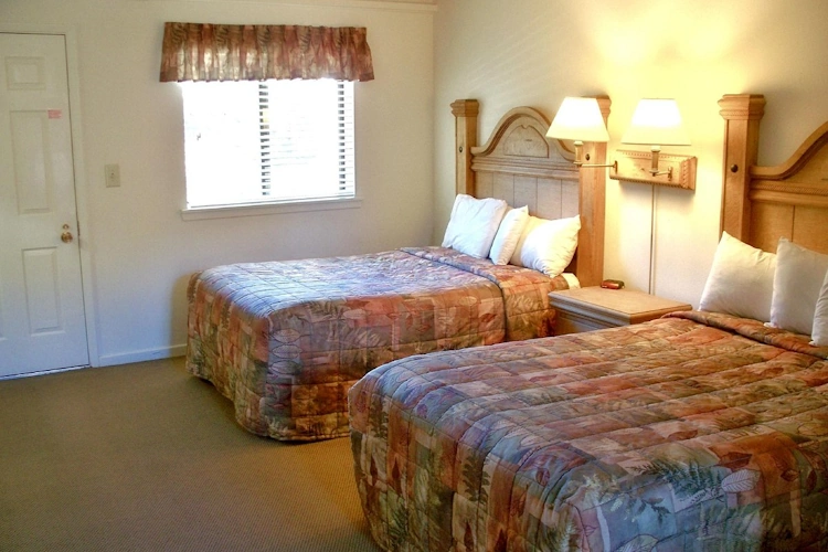 chisos-mountain-lodge - kamer 2 bed.webp