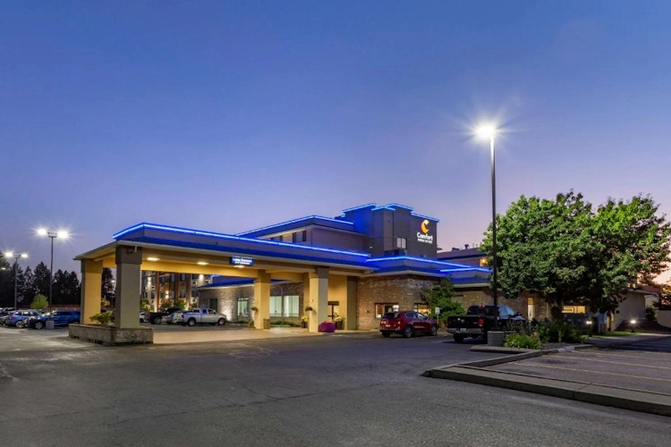 comfort inn & suites coeur d'alene - exterieur.webp