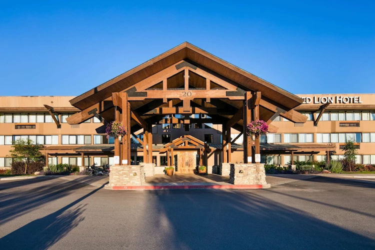 red lion hotel kalispell - exterieur.webp