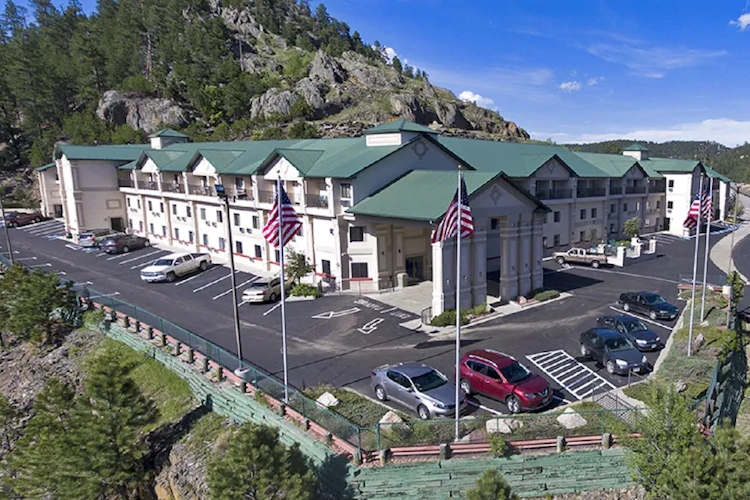 baymont by wyndham keystone near mount rushmore - exterieur.webp