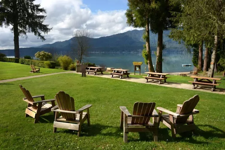 lake quinault lodge - terrein.webp