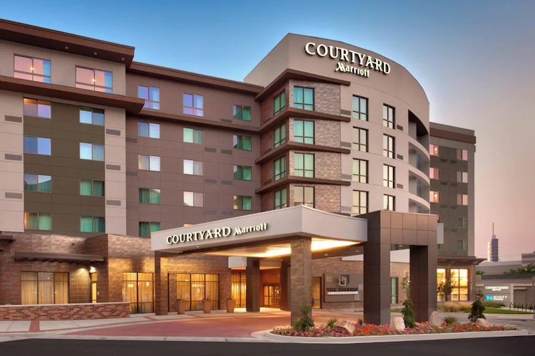 courtyard by marriott salt lake city downtown lobby.webp