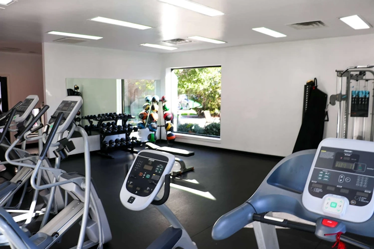 ramada by wyndham del rio fitness.webp