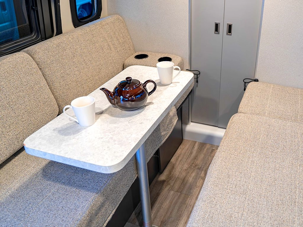 van conversion interieur 005.webp