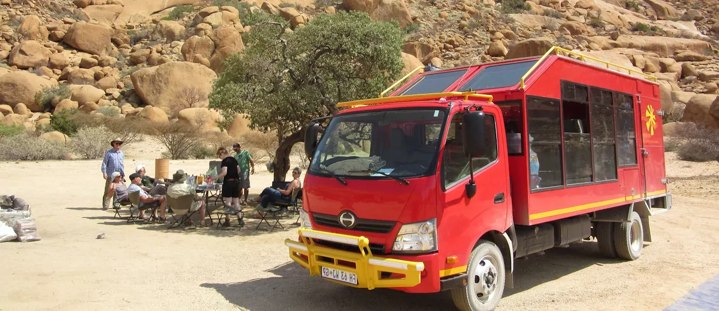 van kaapstad tot victoria watervallen namibia spitskoppe campsite truck groot.webp