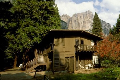 Yosemite Lodge At The Falls 001