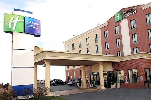 Holiday Inn Express Kennedy Airport 