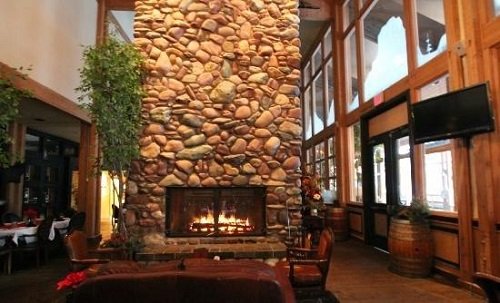 Grouse Mountain Lodge open fire