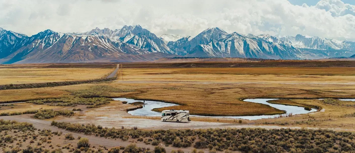 Camper roadbear - Mountains