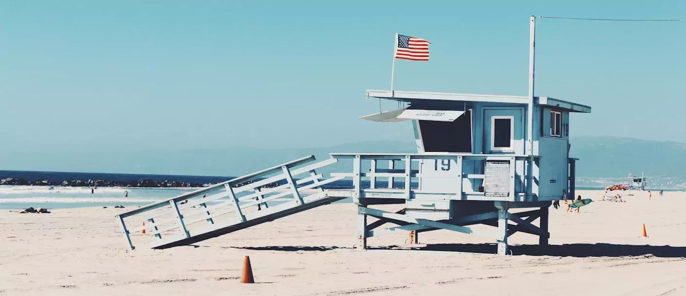 Beach - Amerikaplus - ©l-r-Wk-unsplash