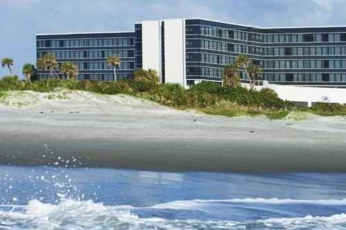 Hilton Cocoa Beach Oceanfront 001a